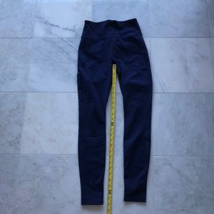 Navy blue Fabletics leggings